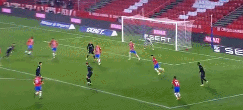 半场：那不勒斯1-1科莫，拉赫马尼超级乌龙，拉斯帕多里扳平