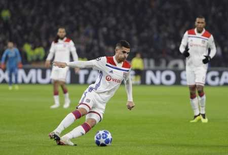 在这场激烈 在这场激烈