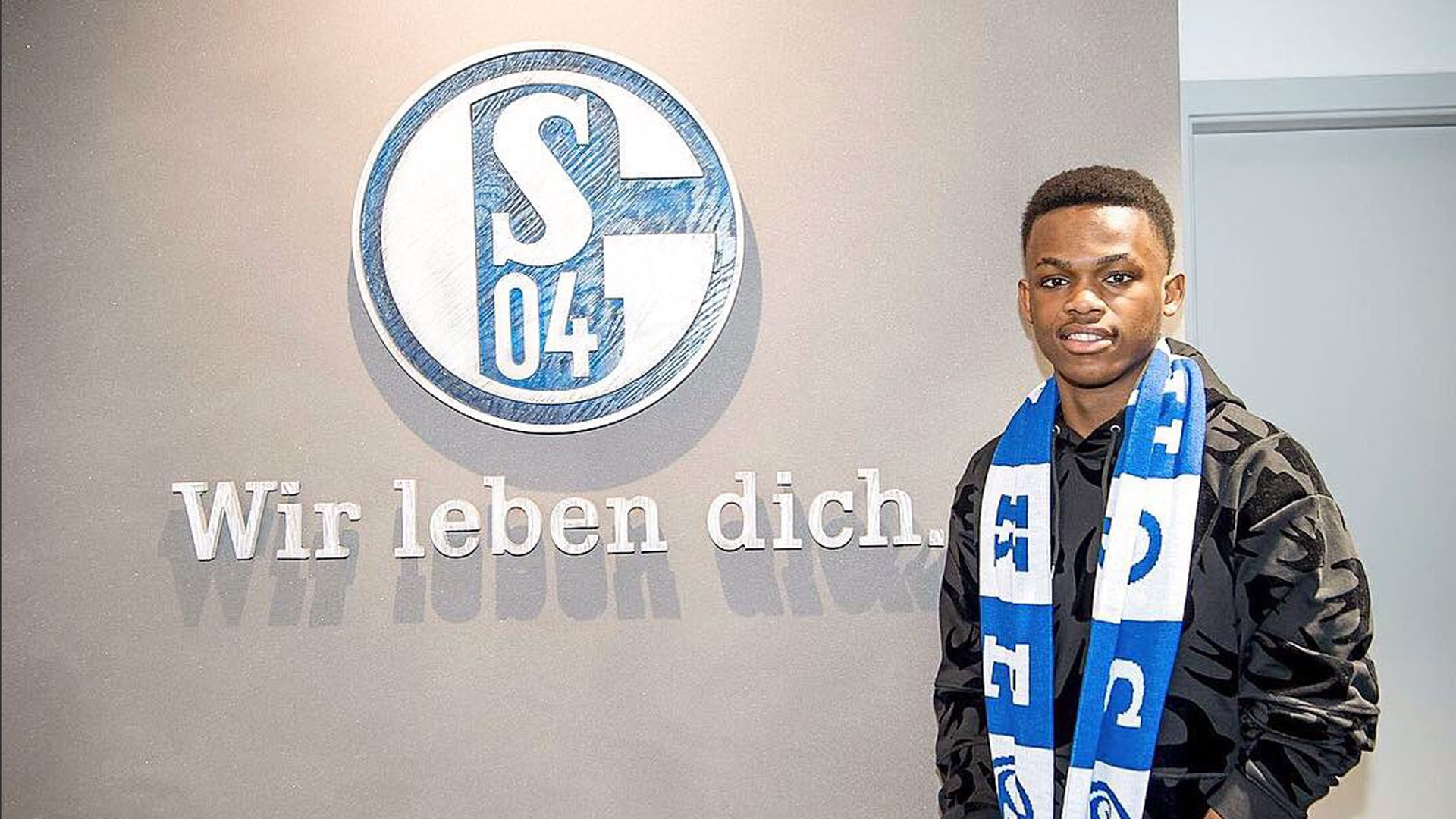 们始终以压 们始终以压